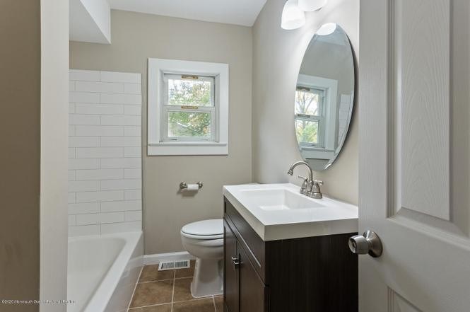 genMid.22038240_16_2